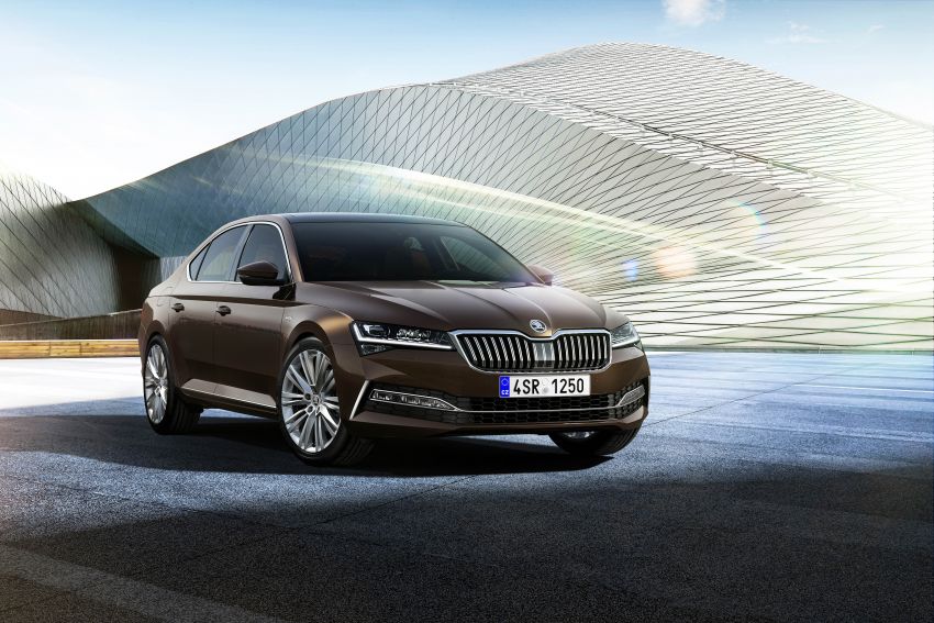 2019 Skoda Superb facelift revealed – updated styling; new Scout variant; plug-in hybrid powertrain option 962980