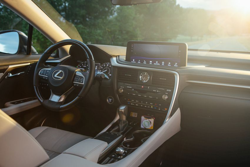 2020 Lexus RX facelift – minor nip/tuck, added tech/kit Image #966305