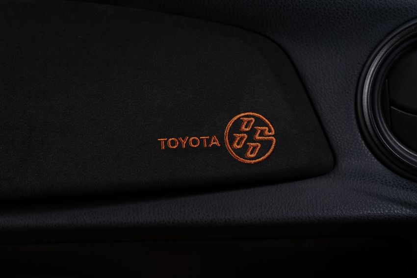 Toyota 86 Hakone Edition – green paint, bronze wheels 955756