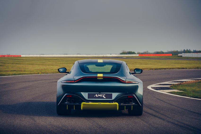 Aston Martin Vantage AMR gains seven-speed manual 955587