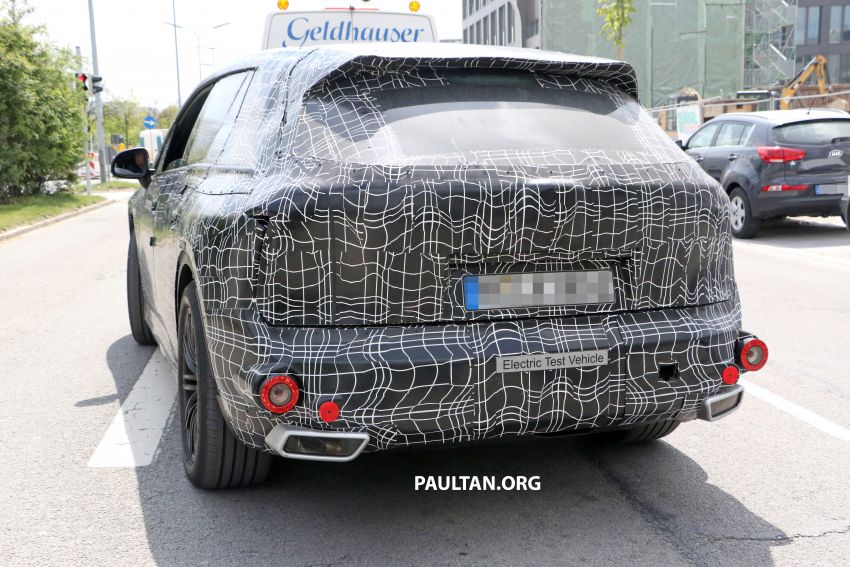 SPYSHOTS: BMW iNEXT spotted – interior revealed 958899
