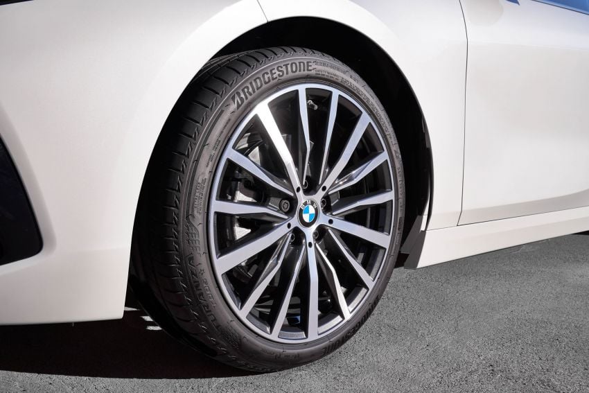 BMW 1 Series F40 didedahkan – model generasi baharu guna pacuan roda hadapan buat pertama kali 964082