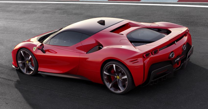 Ferrari SF90 Stradale – the hybrid revolution begins 966015