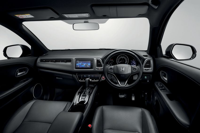 Honda HR-V RS – warna hitam ganti <em>ivory</em> untuk kabin 960395
