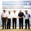 PLUS hands over 10 units of Honda CR-V 2.0L to JPJ