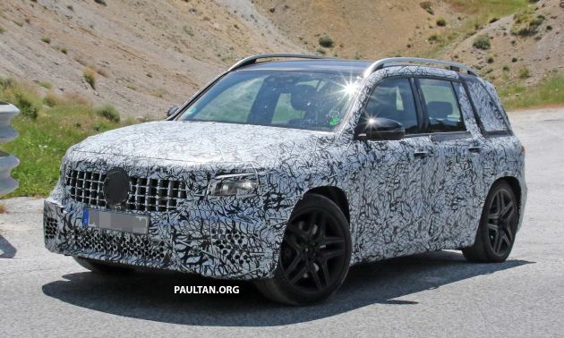 SPYSHOTS: Mercedes-AMG GLB 45 seen road-testing