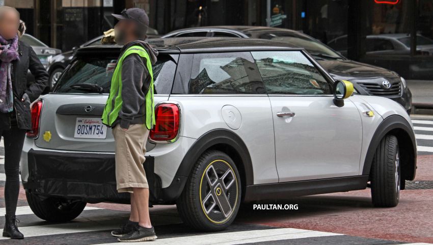 SPYSHOTS: MINI Cooper S E spotted without disguise 965336