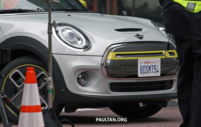 SPYSHOTS: MINI Cooper S E spotted without disguise 965342