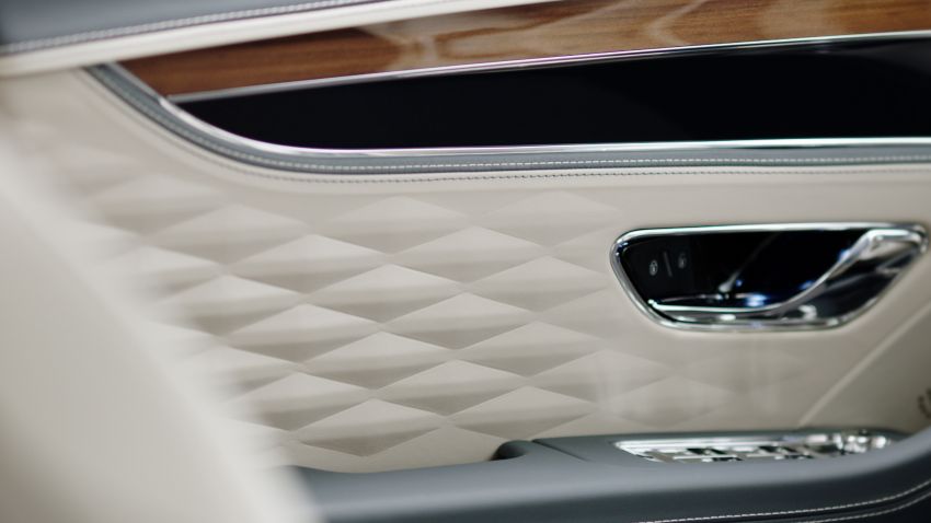 New Bentley Flying Spur to get 3D-textured leather 960779