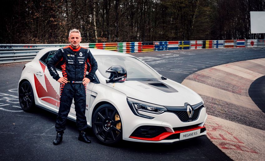 New Renault Megane RS Trophy-R now the fastest FWD at Nurburgring, beats Civic Type R with 7:40 time 962022
