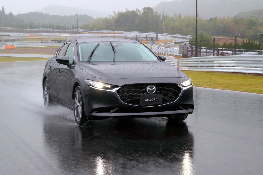 2019 Mazda 3 in detail – improved NVH; why a torsion beam and no touchscreen; unique sedan/hatch styling 974288