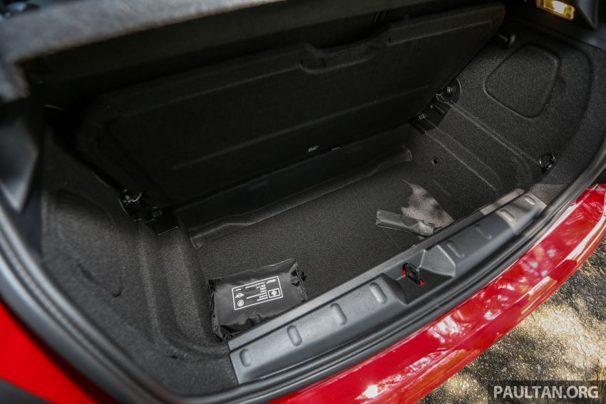 FIRST DRIVE: 2019 MINI Cooper S 3 Door, 5 Door LCI 970911