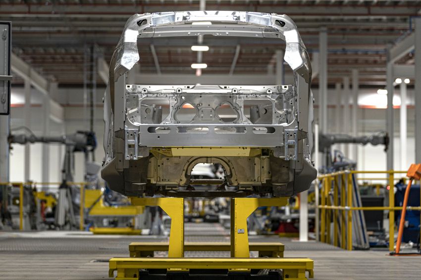 Aston Martin DBX SUV – pre-production phase begins 971065