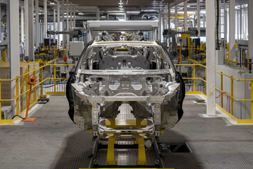 Aston Martin DBX SUV – pre-production phase begins 971068