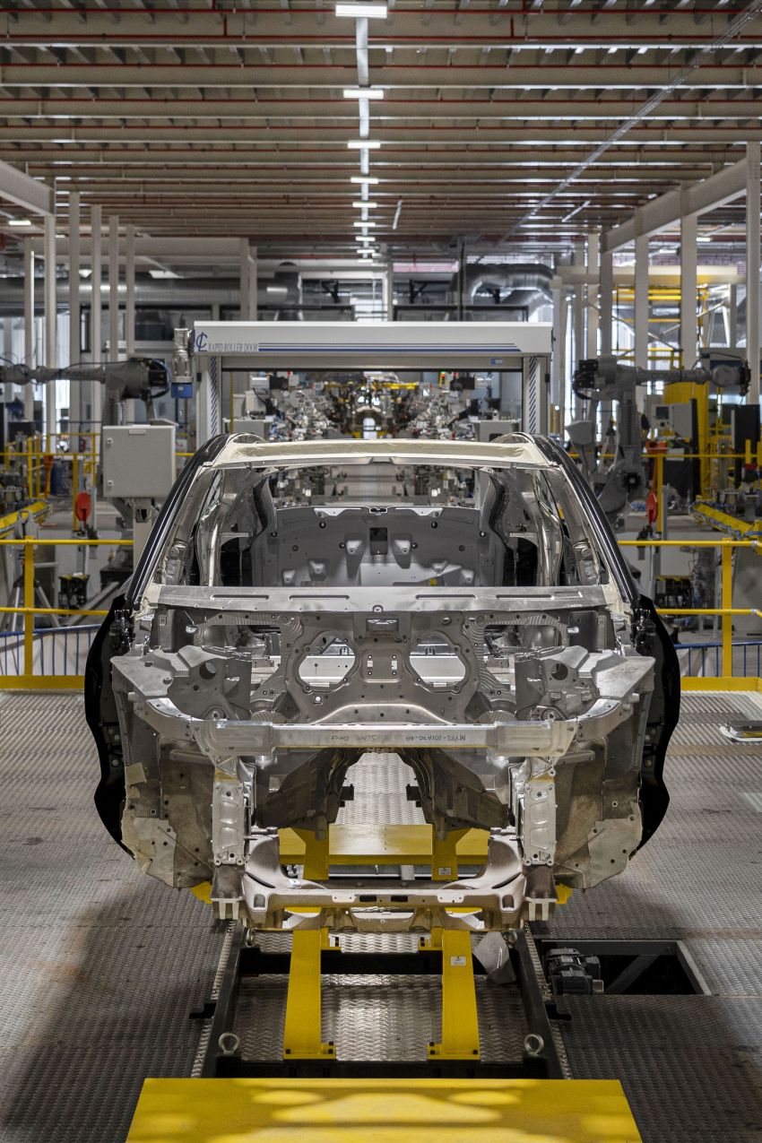 Aston Martin DBX SUV – pre-production phase begins 971069