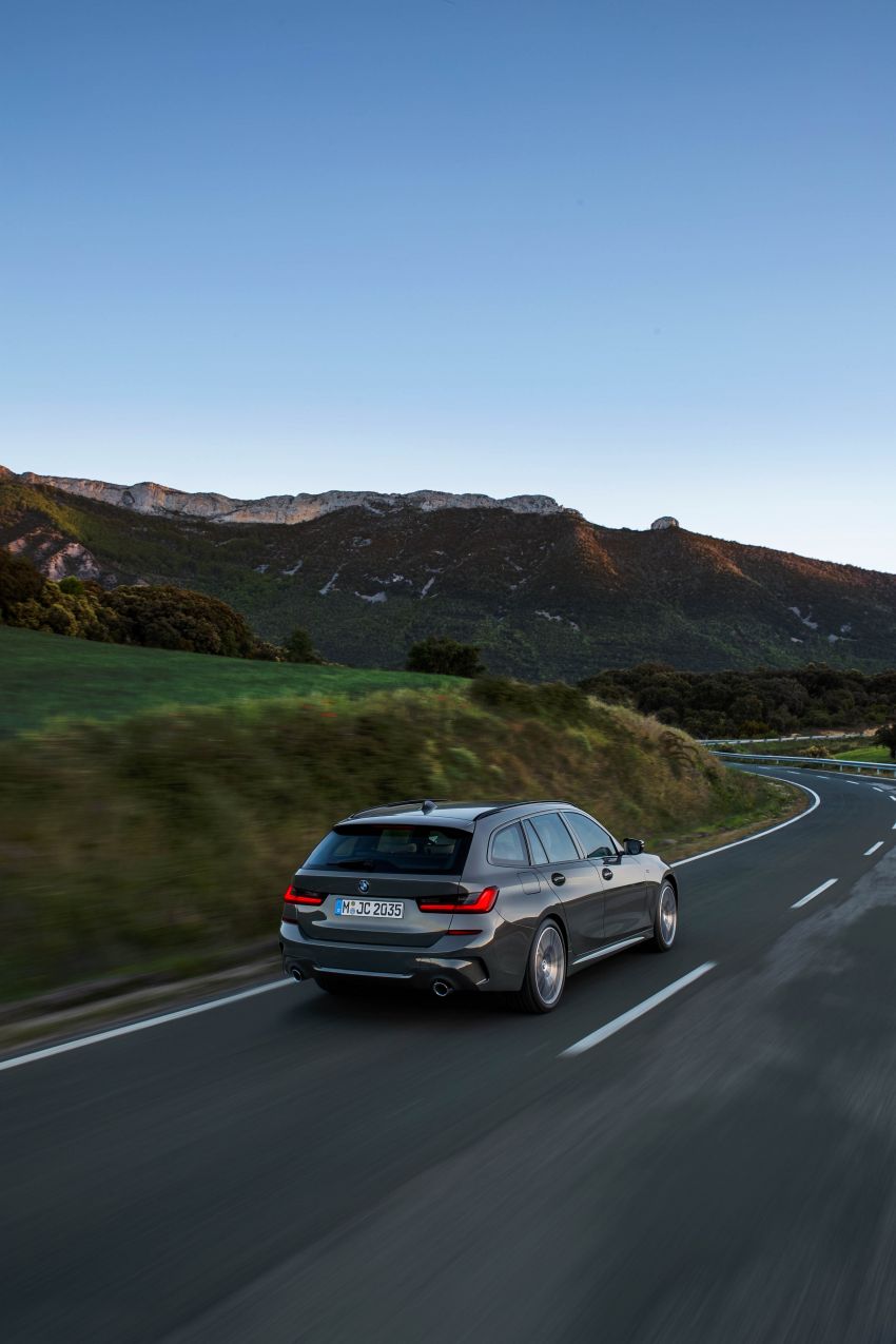 BMW 3 Series Touring G21 tampilkan lebih praktikaliti 970714