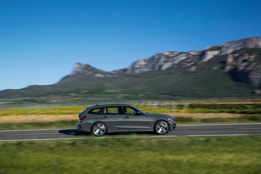 BMW 3 Series Touring G21 tampilkan lebih praktikaliti 970717