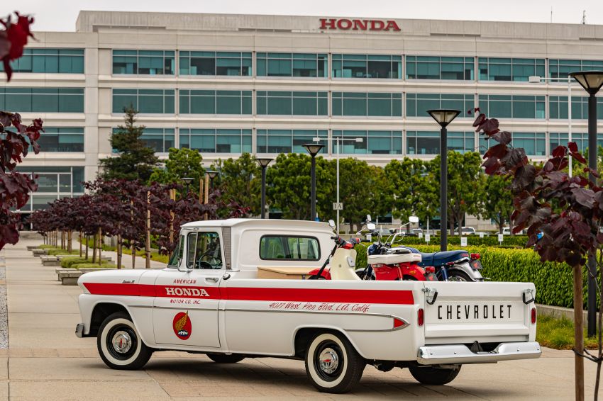 Honda baik pulih trak Chevrolet Apache 10 sempena ulang tahun ke-60 di Amerika Syarikat – tapi kenapa? 973873