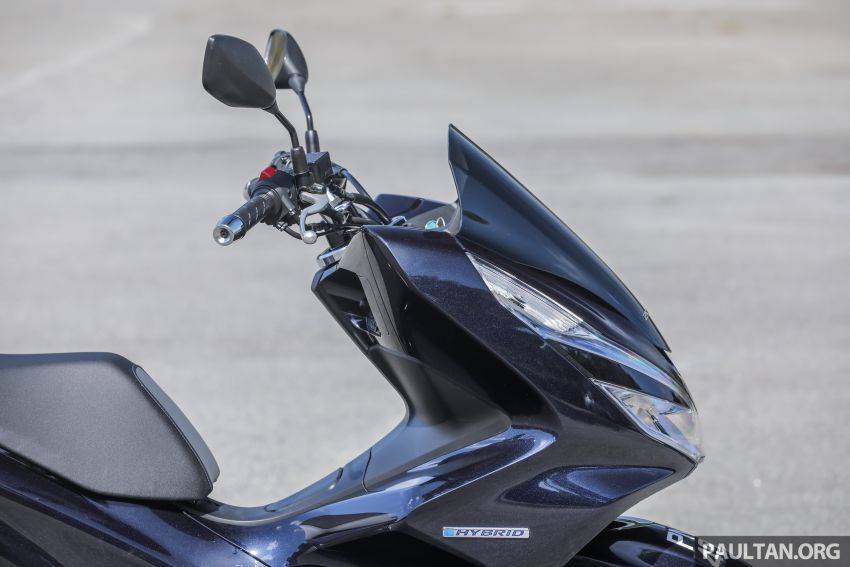 REVIEW: 2019 Honda PCX Hybrid and PCX 150 968668