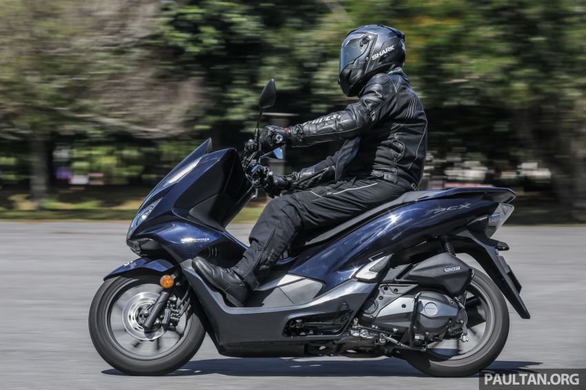 REVIEW: 2019 Honda PCX Hybrid and PCX 150 968742