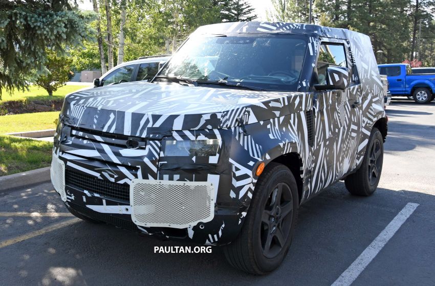 SPYSHOTS: 2019 Land Rover Defender – interior seen 977336