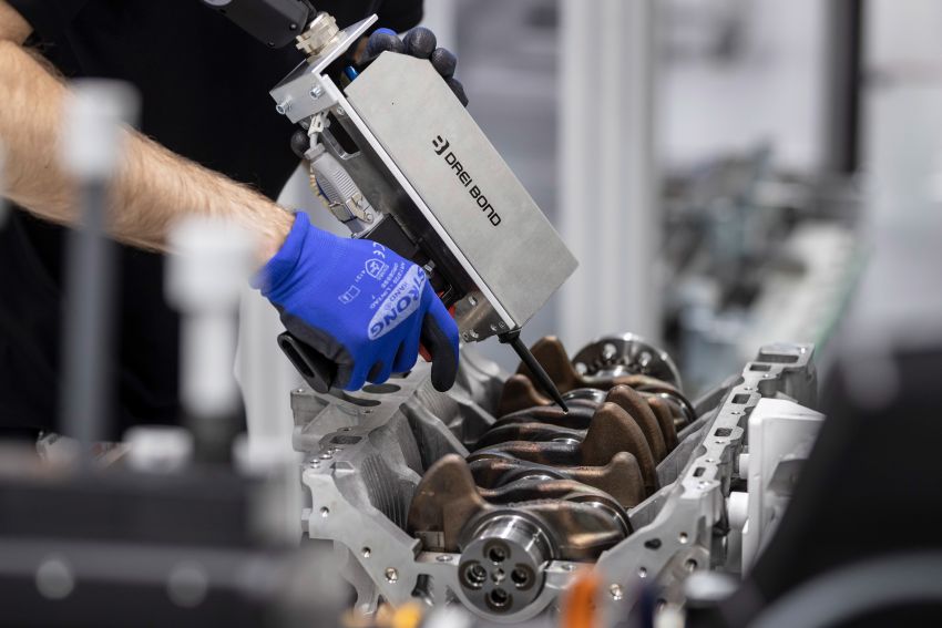Mercedes-AMG hasilkan enjin empat silinder turbo paling berkuasa di dunia dengan 416 hp, 500 Nm tork 969457