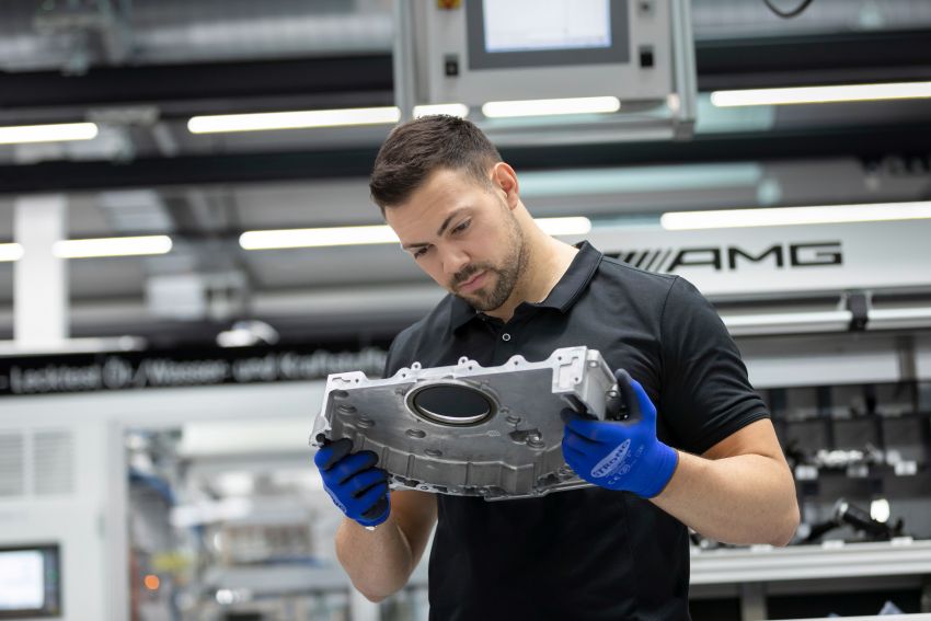 Mercedes-AMG hasilkan enjin empat silinder turbo paling berkuasa di dunia dengan 416 hp, 500 Nm tork 969478