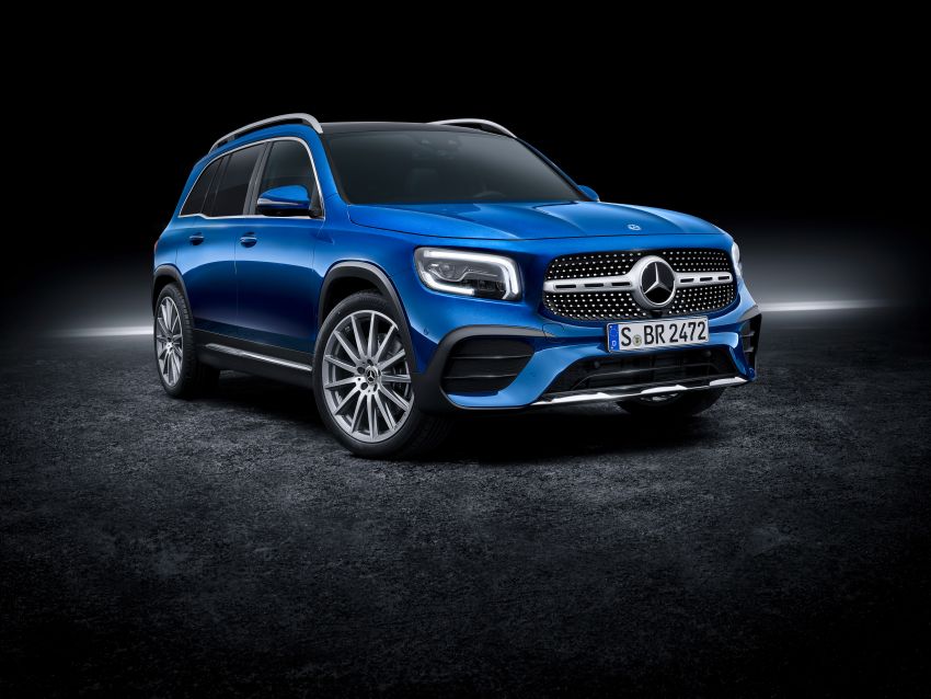 Mercedes-Benz GLB shown: compact SUV with 7 seats 970032