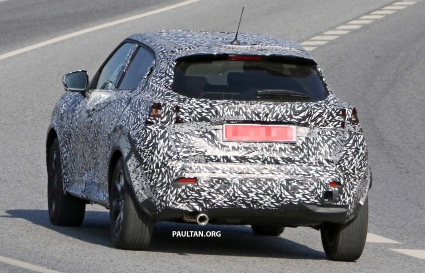 SPYSHOTS: Next Nissan Juke in production body 981525