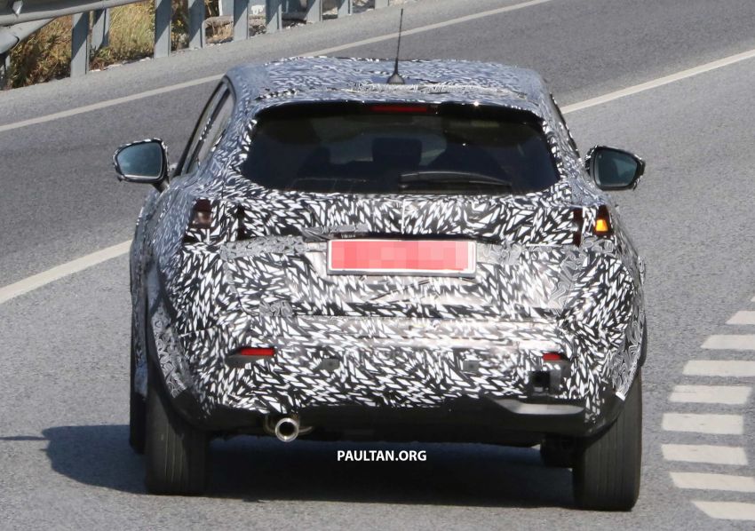 SPYSHOTS: Next Nissan Juke in production body 981526