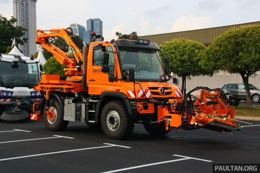 UEM Edgenta, MHA, CIDB sign safer highways MoU; mechanised highway maintenance machines launched 974390