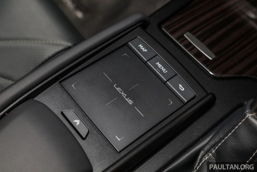 GALLERY: New Lexus ES 250 Luxury – CBU, RM333k 980321