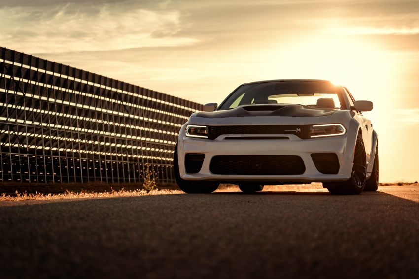 2020 Dodge Charger update includes a widebody kit 979558