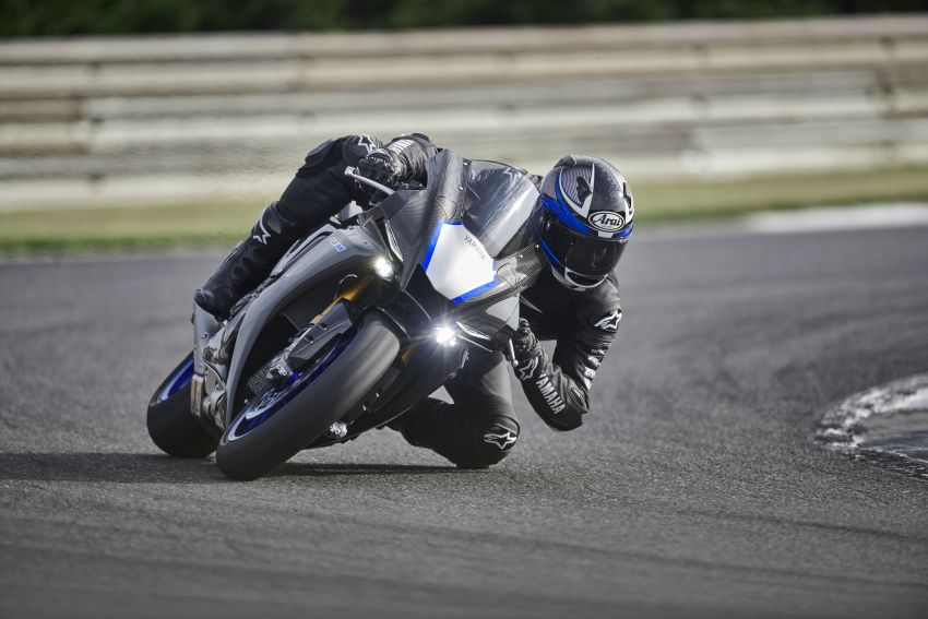 2020 Yamaha YZF-R1 and YZF-R1M revealed 985740