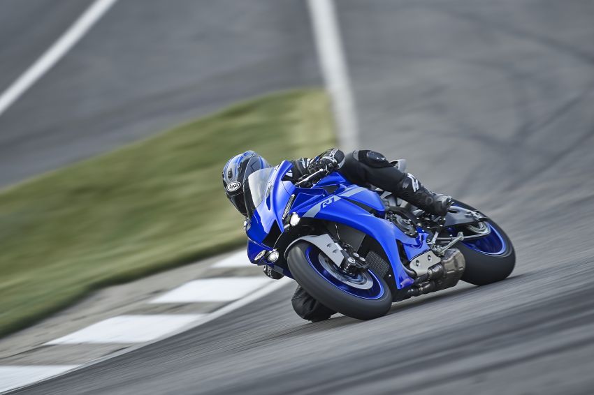 2020 Yamaha YZF-R1 and YZF-R1M revealed 985729
