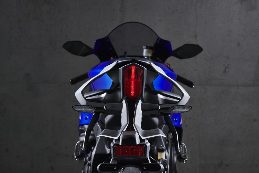 2020 Yamaha YZF-R1 and YZF-R1M revealed 985769