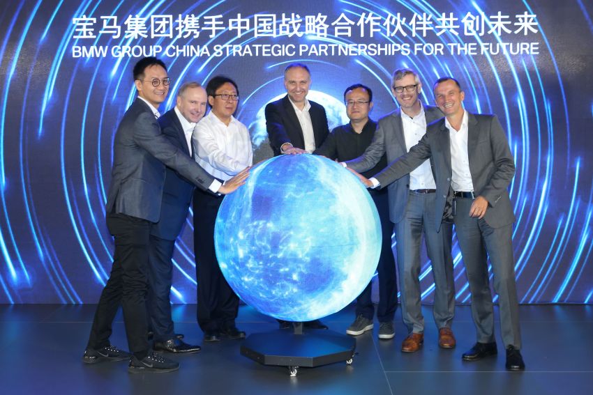 BMW partners Tencent for autonomous vehicle tech 990535