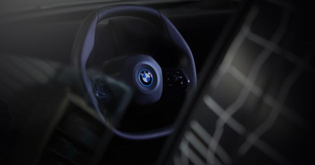 BMW iNEXT – flat-bottomed steering wheel revealed