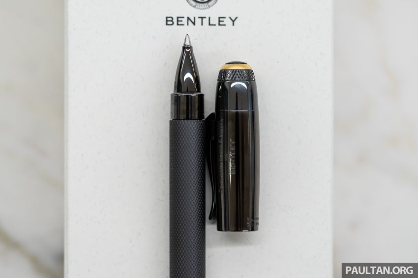 Bentley KL showcases limited-edition Breitling watch and writing instruments from Graf von Faber-Castell 984487