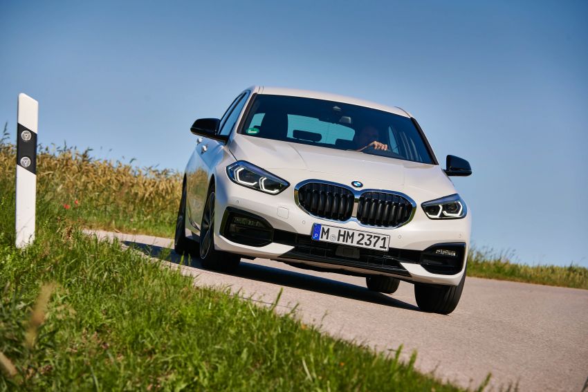 GALERI: BMW 1 Series F40 – M135i, 118d Sport Line 989114