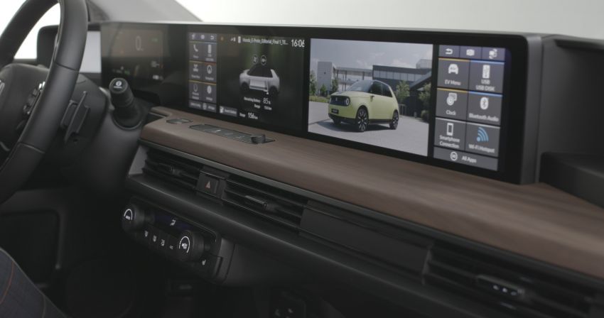 Honda e  shows off its dual 12.3-inch touchscreens 995743