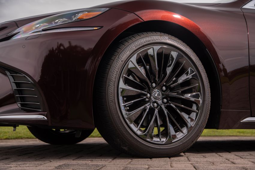 Lexus LS 500 Inspiration Series 2020 diperkenalkan – warna Deep Garnet, roda krom hitam, hanya 300 unit 981262