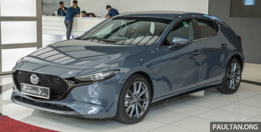 Mazda 3 2019 tiba di bilik pameran Malaysia – 1.5L Sedan dan 2.0L hatchback High Plus, bermula RM140k Image #982268