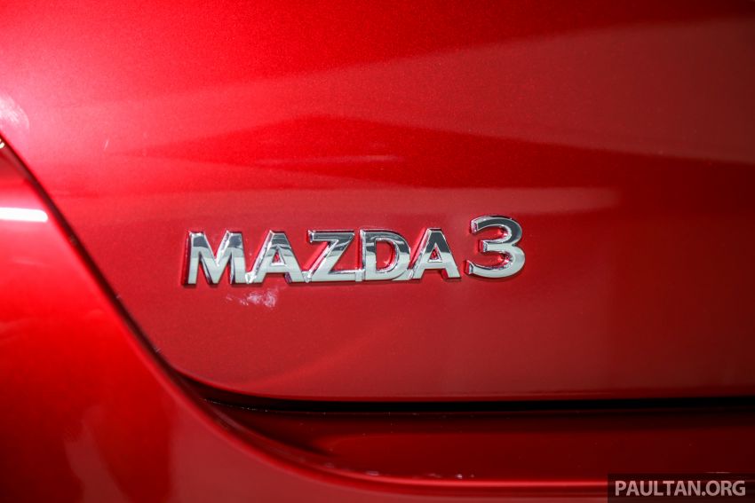 Mazda 3 2019 tiba di bilik pameran Malaysia – 1.5L Sedan dan 2.0L hatchback High Plus, bermula RM140k Image #982235