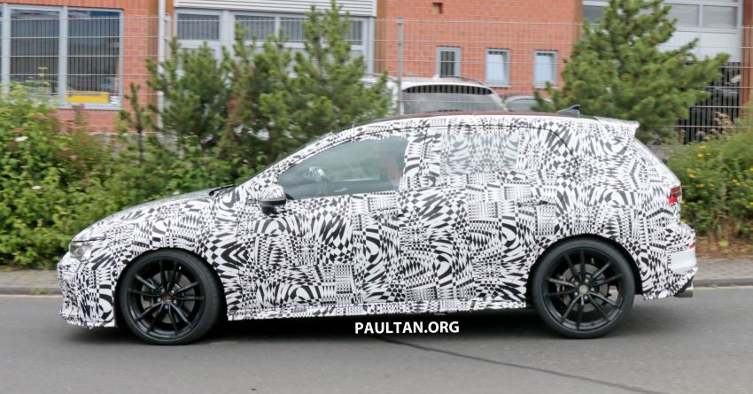 SPIED: Volkswagen Golf GTI Mk8 seen – to get 300 hp? 986306