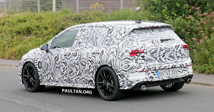 SPIED: Volkswagen Golf GTI Mk8 seen – to get 300 hp? 986308