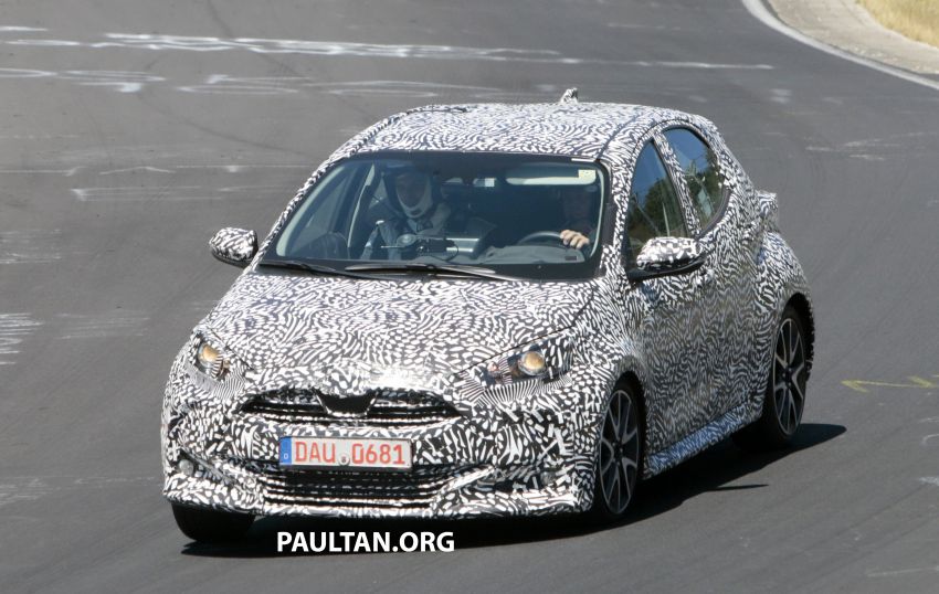 SPYSHOTS: Next-gen Toyota Yaris for Europe spotted 986375