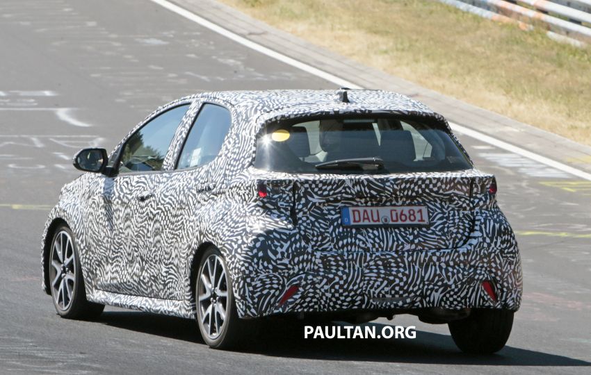 SPYSHOTS: Next-gen Toyota Yaris for Europe spotted 986387