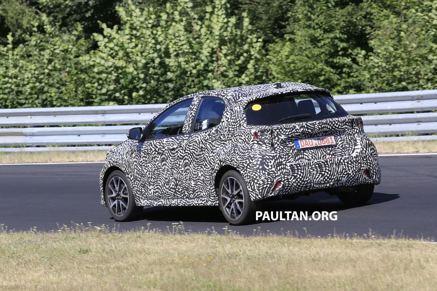 SPYSHOTS: Next-gen Toyota Yaris for Europe spotted 986420