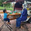 Nissan Urvan 1982 <em>campervan</em> – kembara keluarga, angkut 500 kg beras lalu Titiwangsa; semua bisa diatur